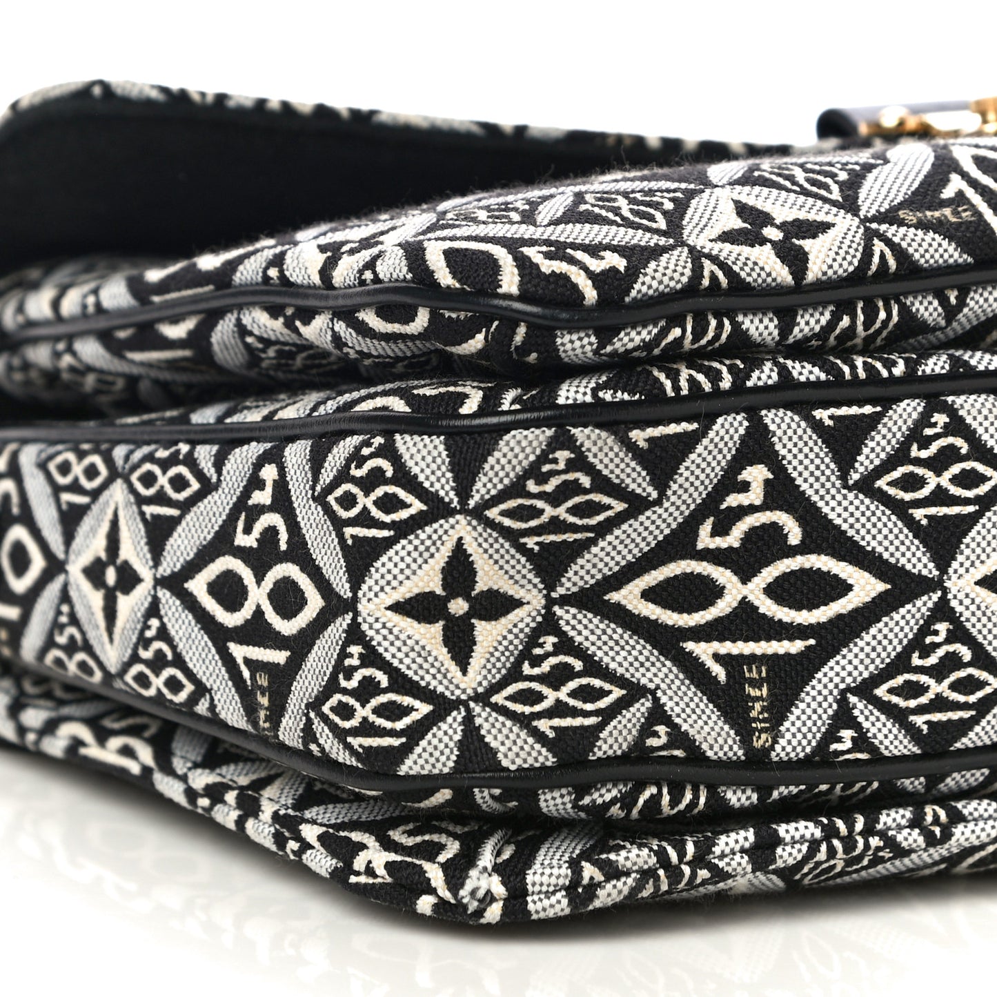 Jacquard Since 1854 Pochette Metis Grey