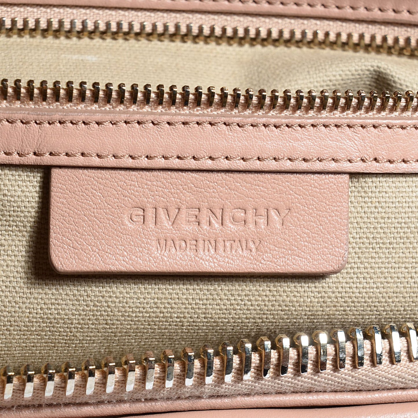 Smooth Calfskin Woven Medium Antigona Latte Brown