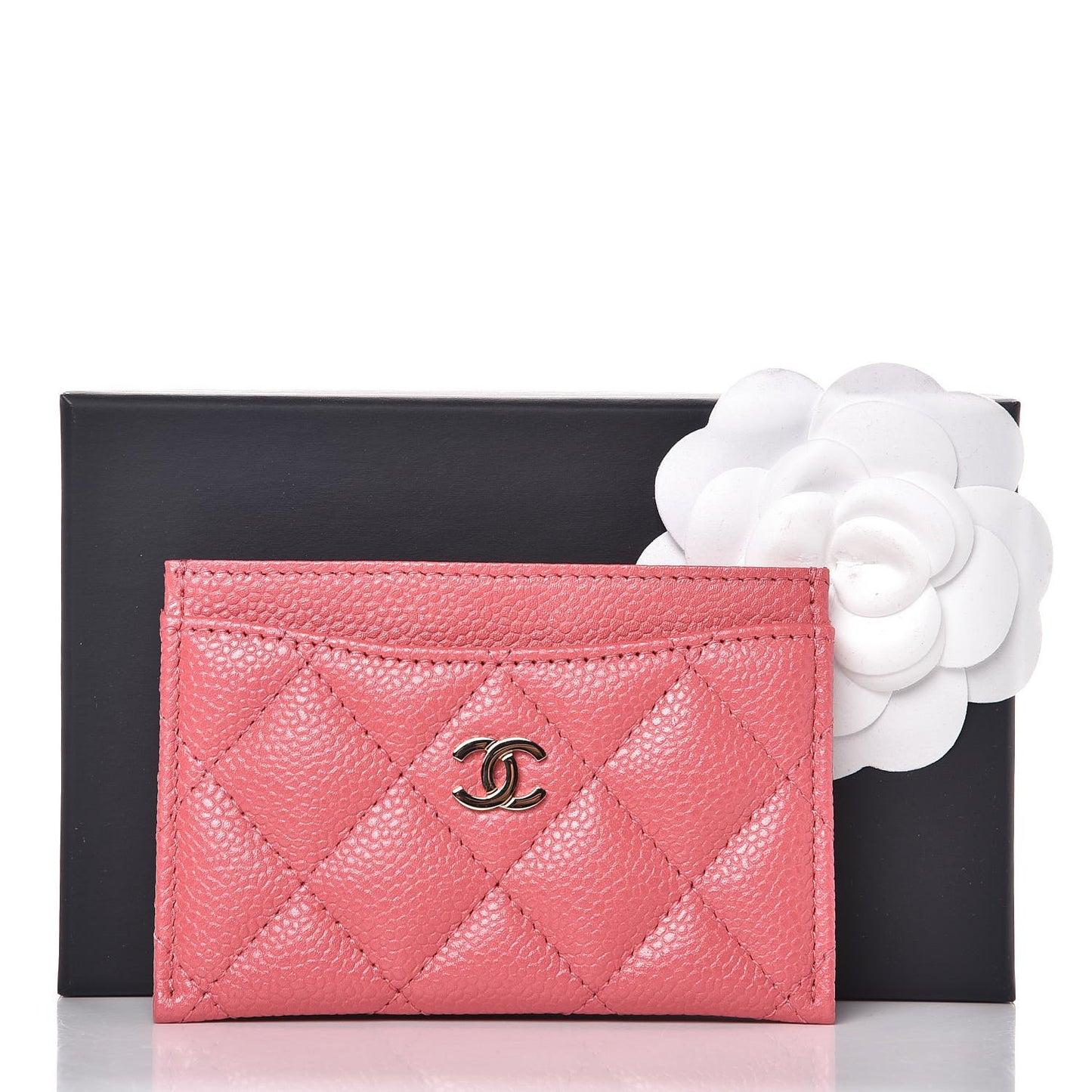 Caviar Quilted Card Holder Pink