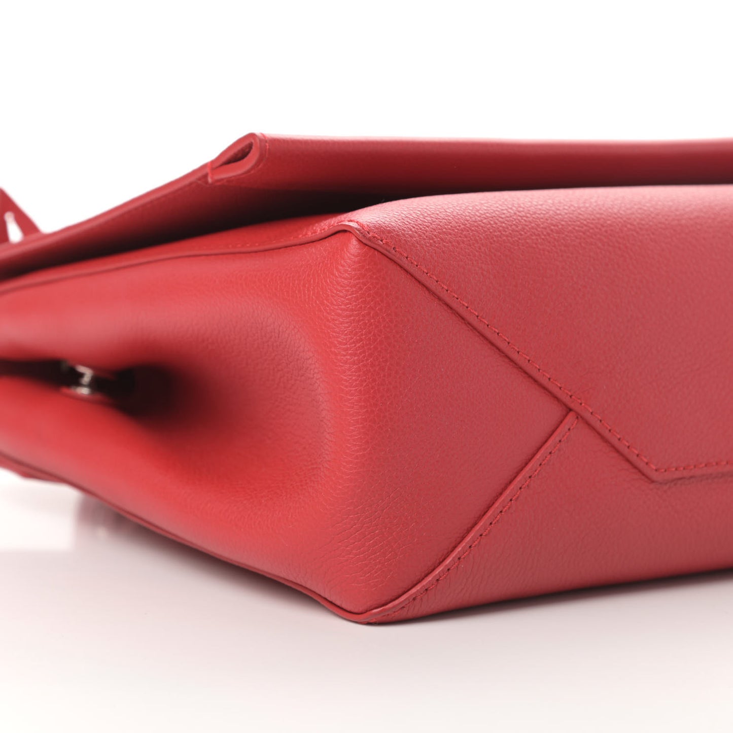 Soft Calfskin Lockme II Top Handle Rubis