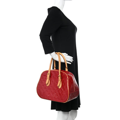 Louis Vuitton Vernis Summit Drive Pomme D'Amour 2 of 18