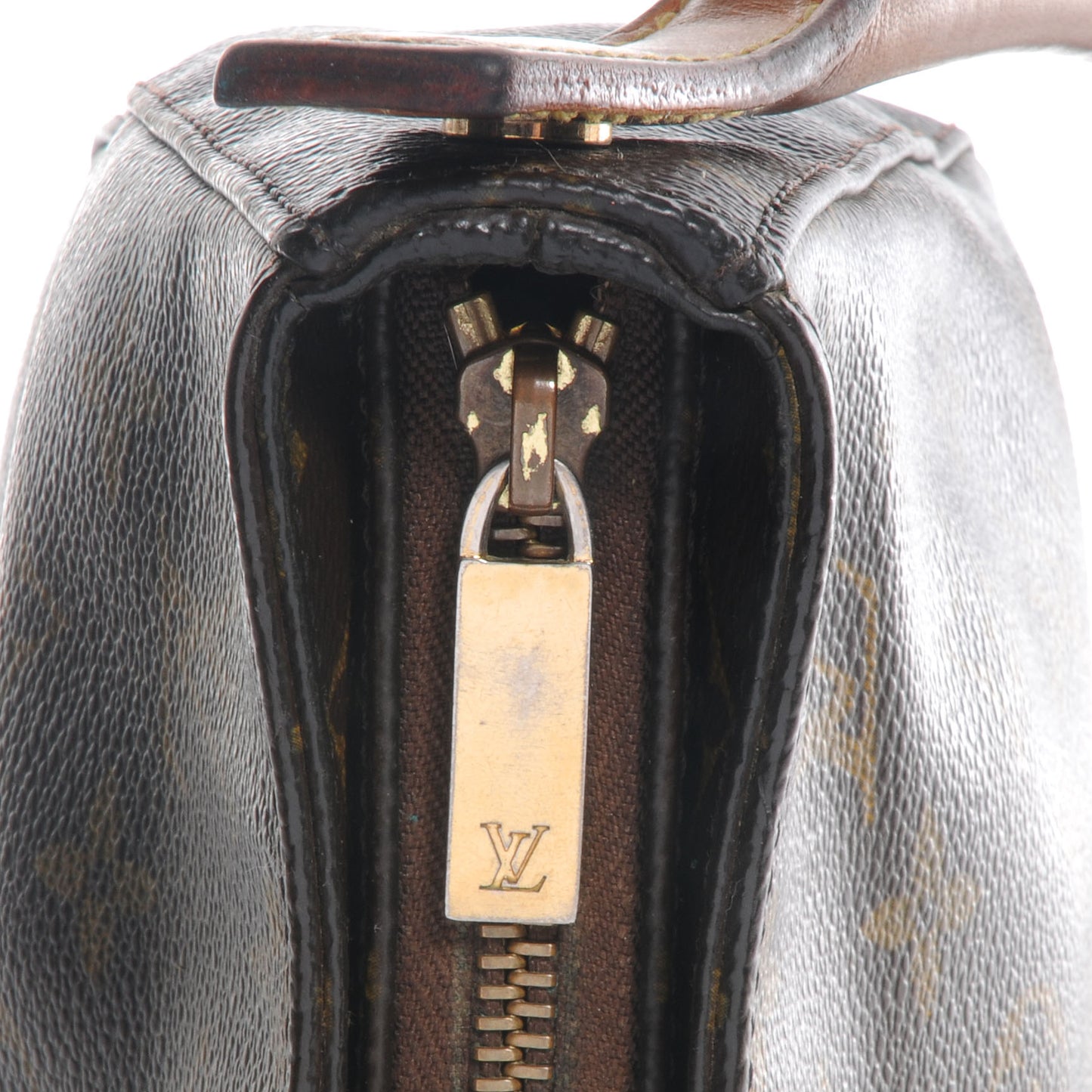 Monogram Looping MM