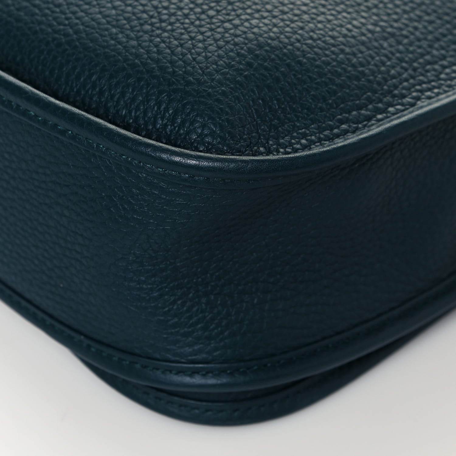 Hermes Taurillon Clemence Evelyne III PM Vert Cypress 9 of 11