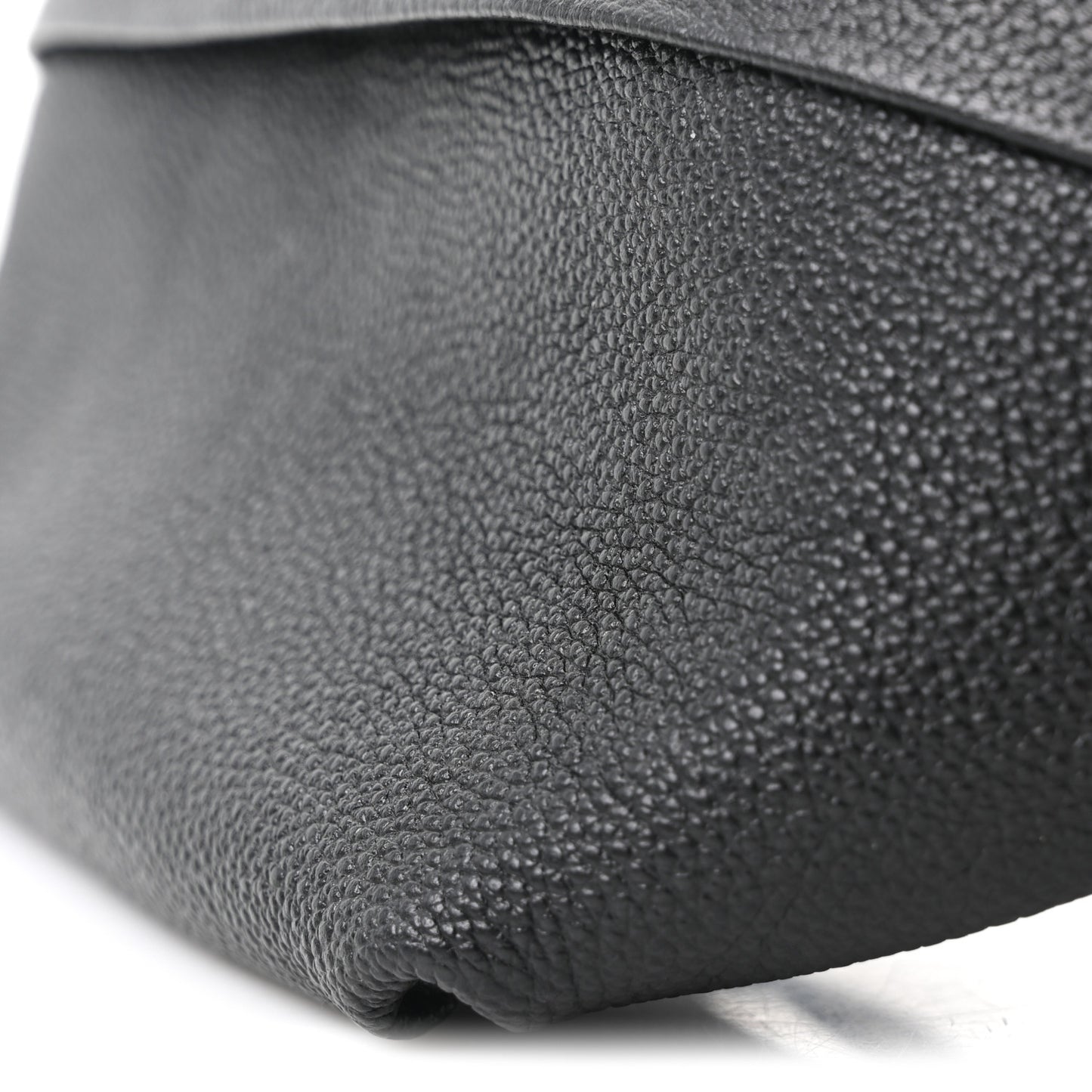 Grained Calfskin Embossed GG Monogram Belt Bag 100 40 Black