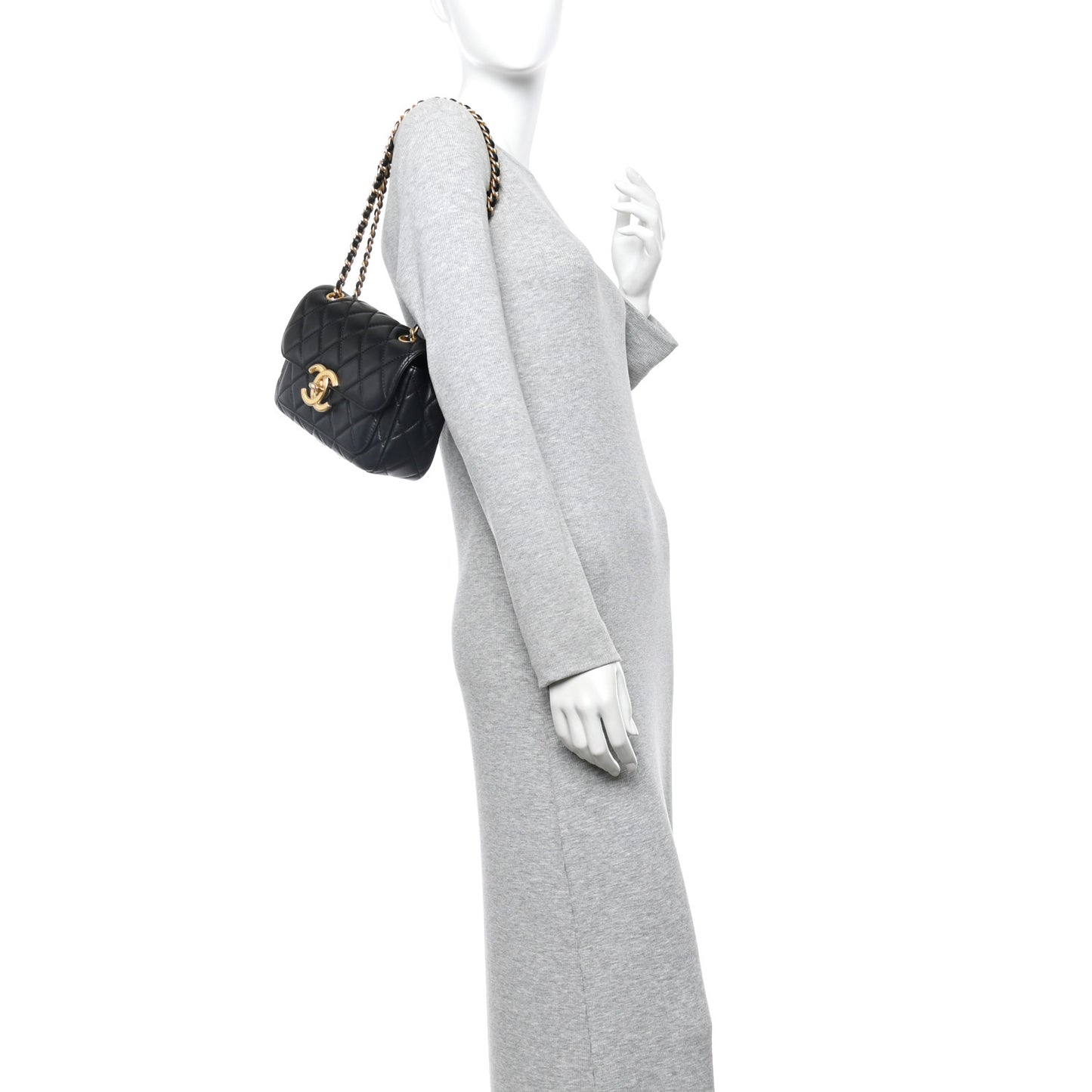 Shiny Lambskin Quilted Mini Maxi CC Flap Black