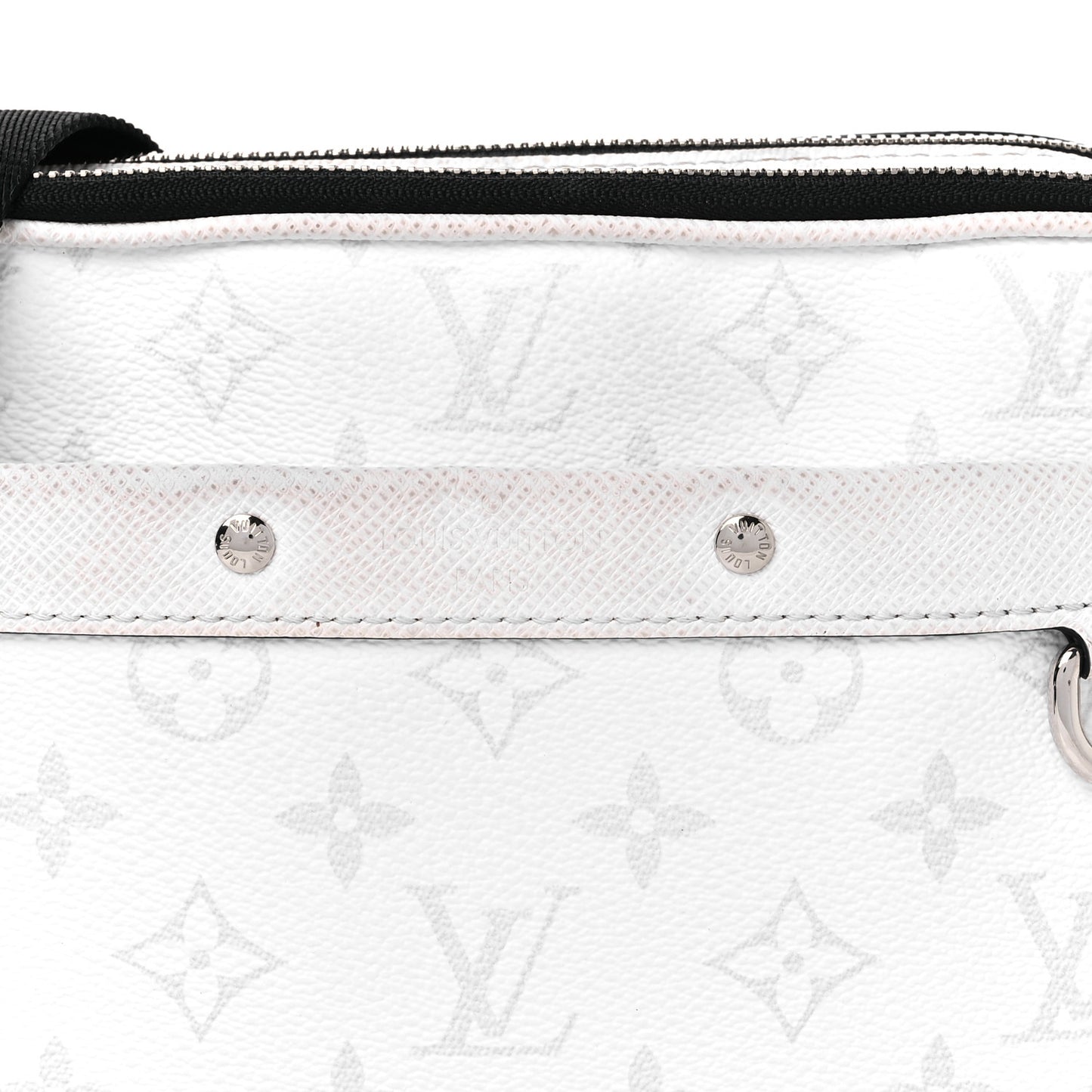 Taiga Monogram Alpha Messenger Optic White