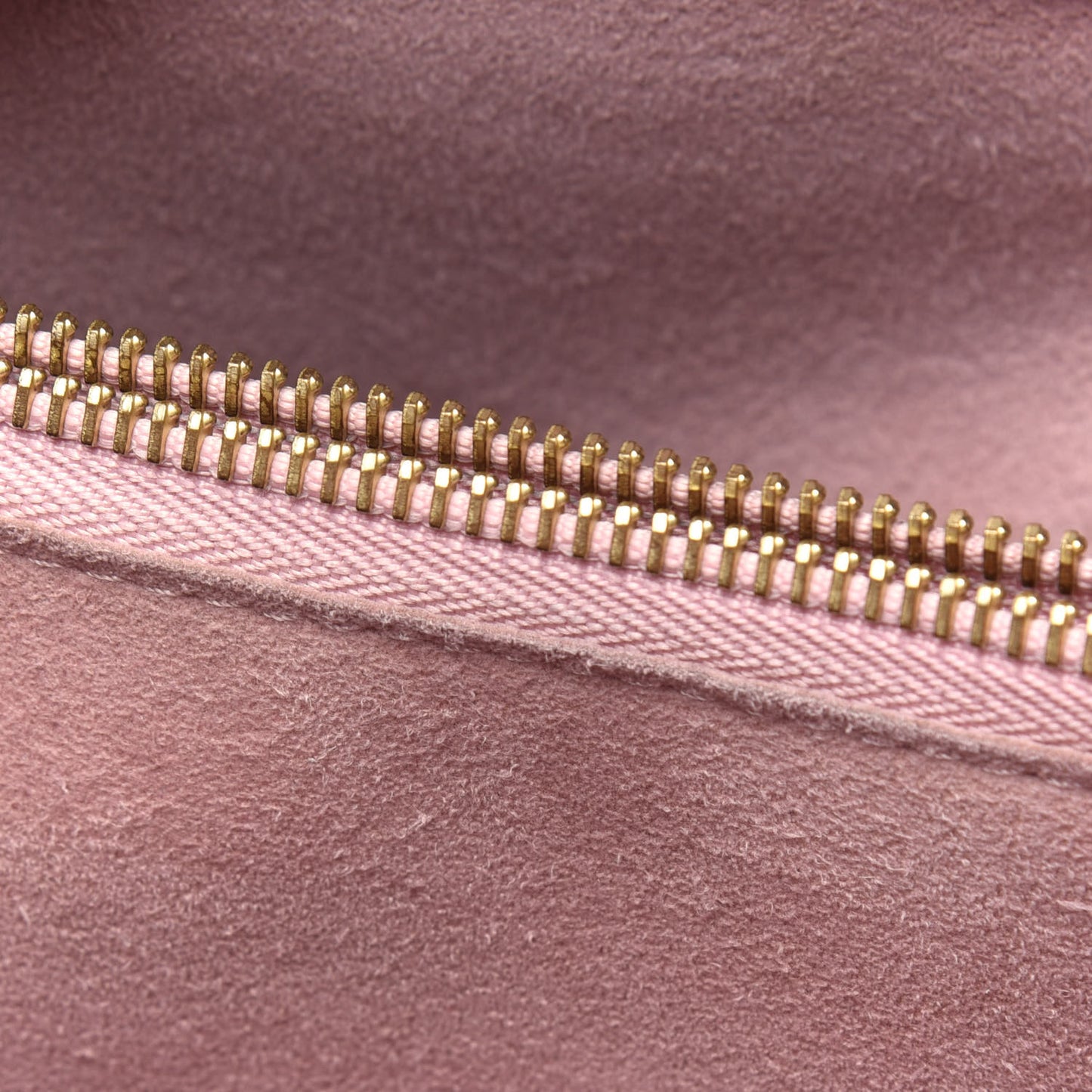 Damier Ebene Cuir Taurillon Brittany Magnolia