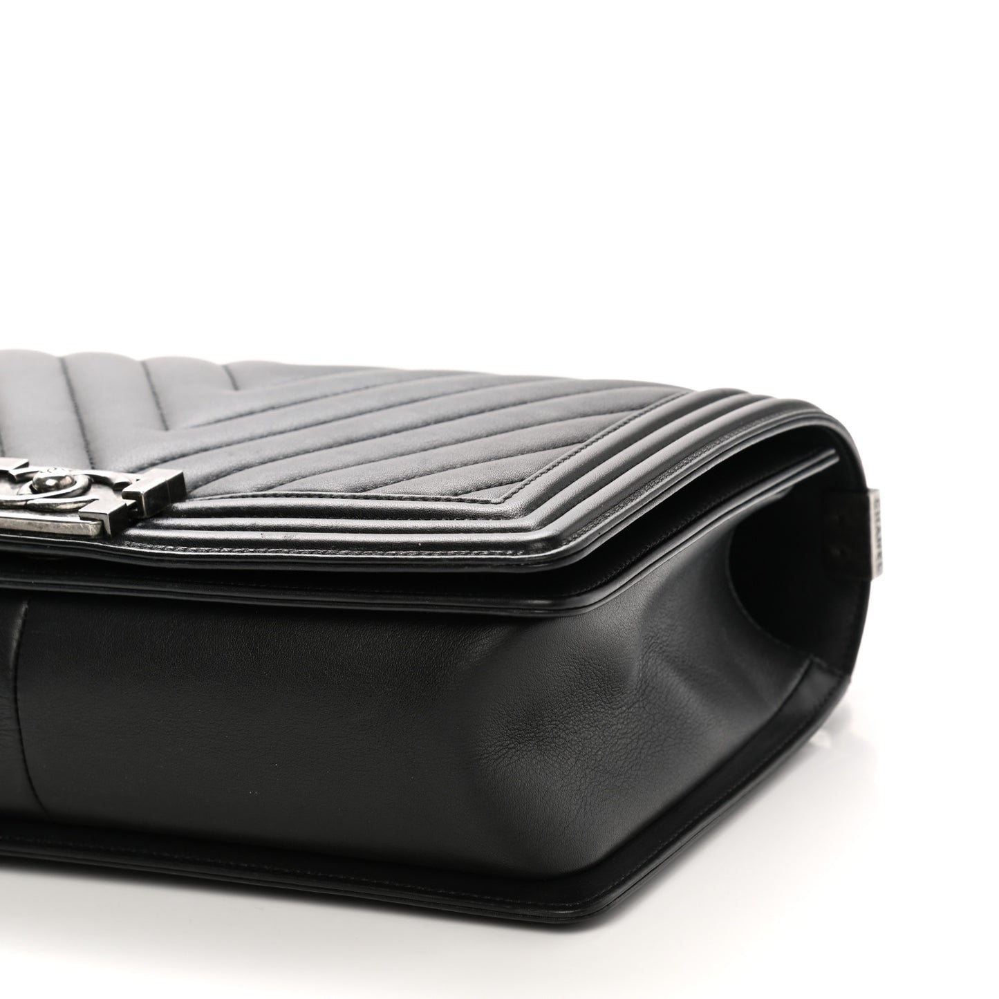 Calfskin Chevron Quilted New Medium Boy Flap Black