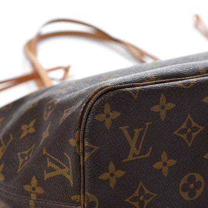 Louis Vuitton Monogram Neverfull MM 11 of 14