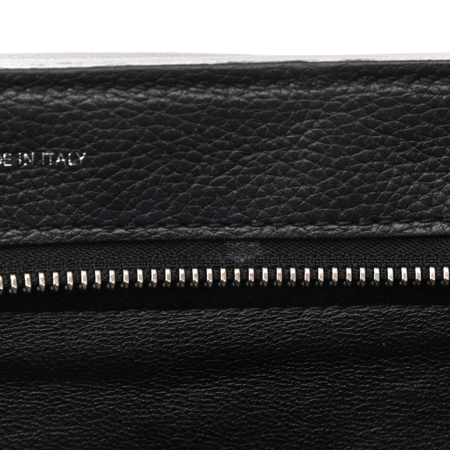 Drummed Calfskin Suede Medium Trapeze Black