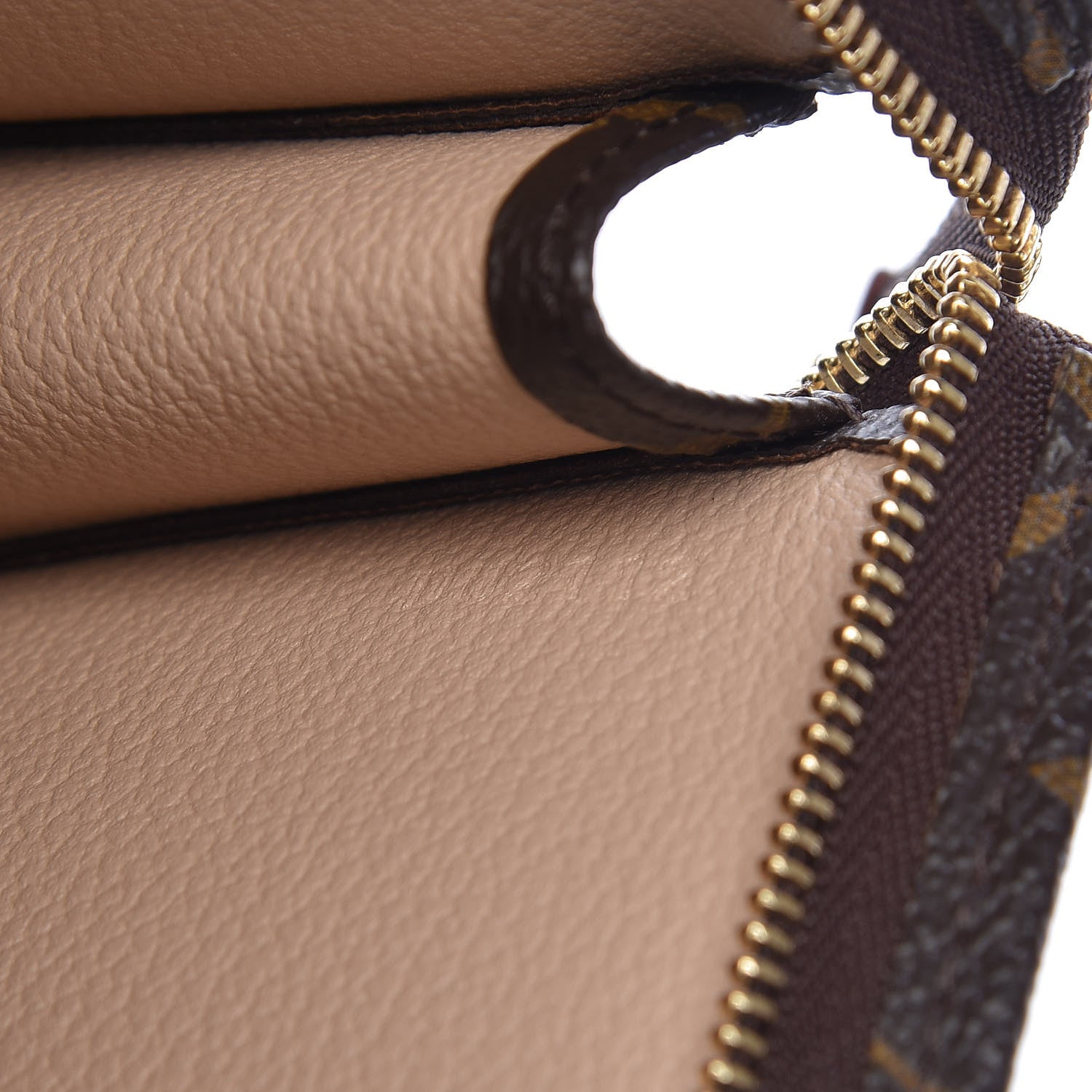 Louis Vuitton Monogram Toiletry Pouch 26 7 of 7
