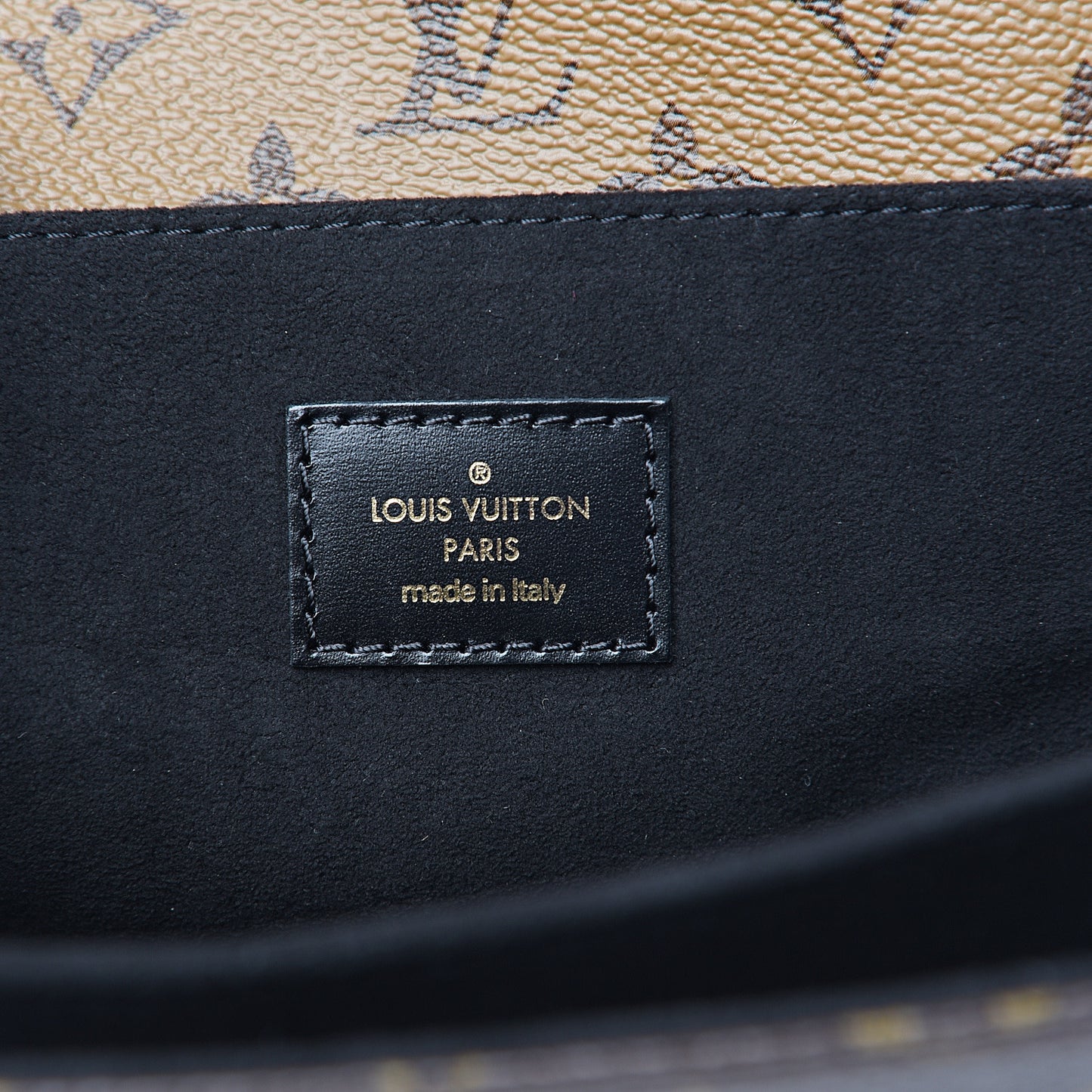 Reverse Monogram Pochette Metis