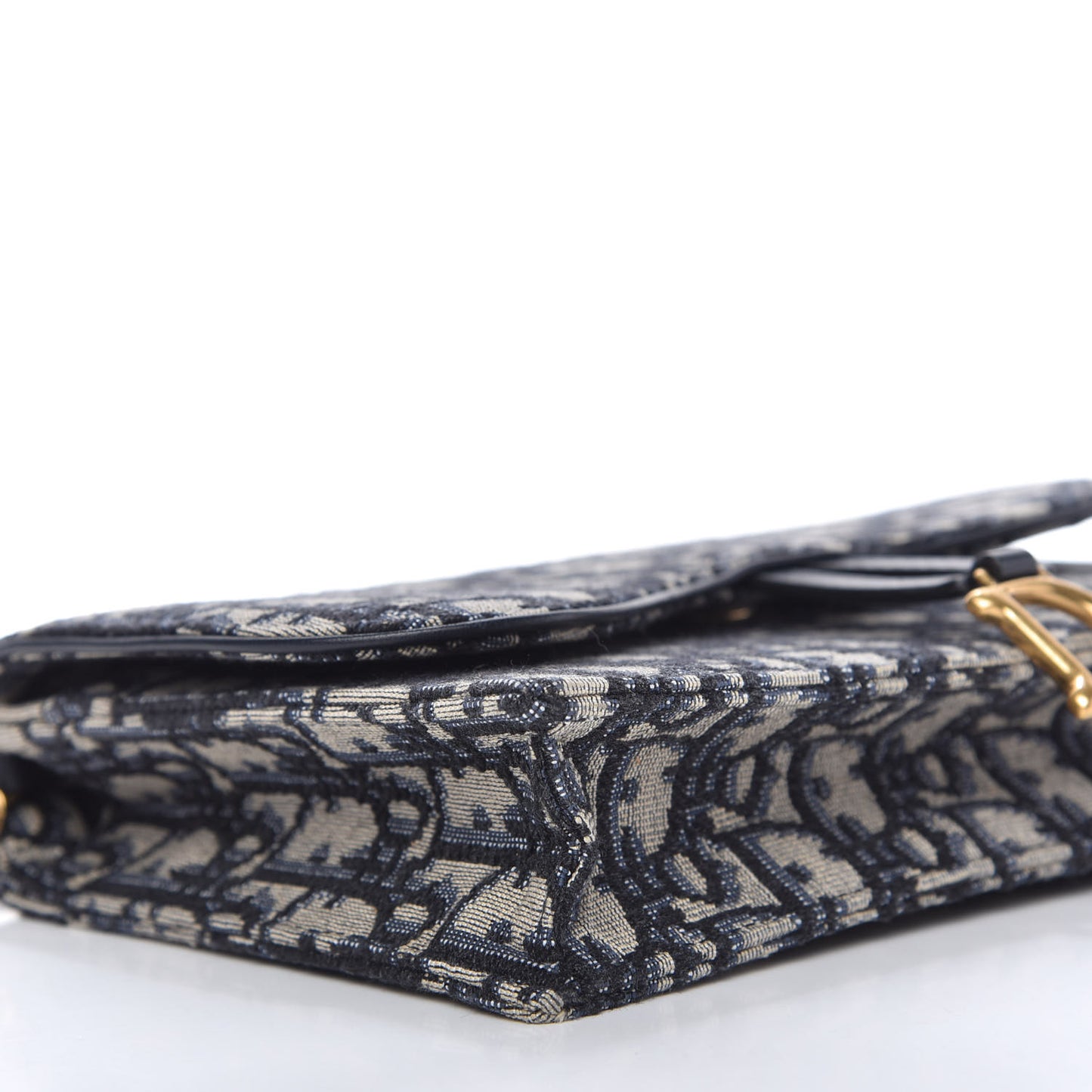 Oblique Saddle Chain Pouch Blue