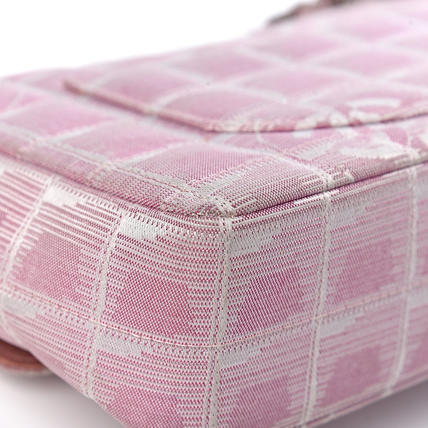Nylon Medium Travel Flap Pink