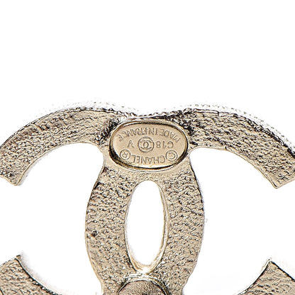 Chanel Pearl CC Earrings Gold 4 of 5