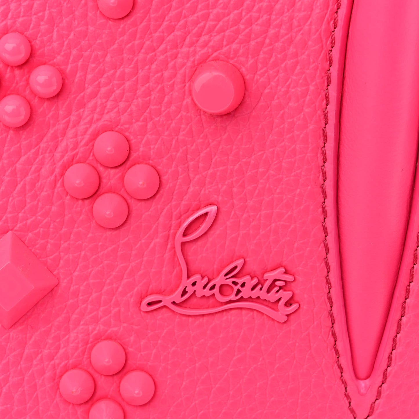 Calfskin Spikes Loubinthesky Medium Paloma Fuchsia
