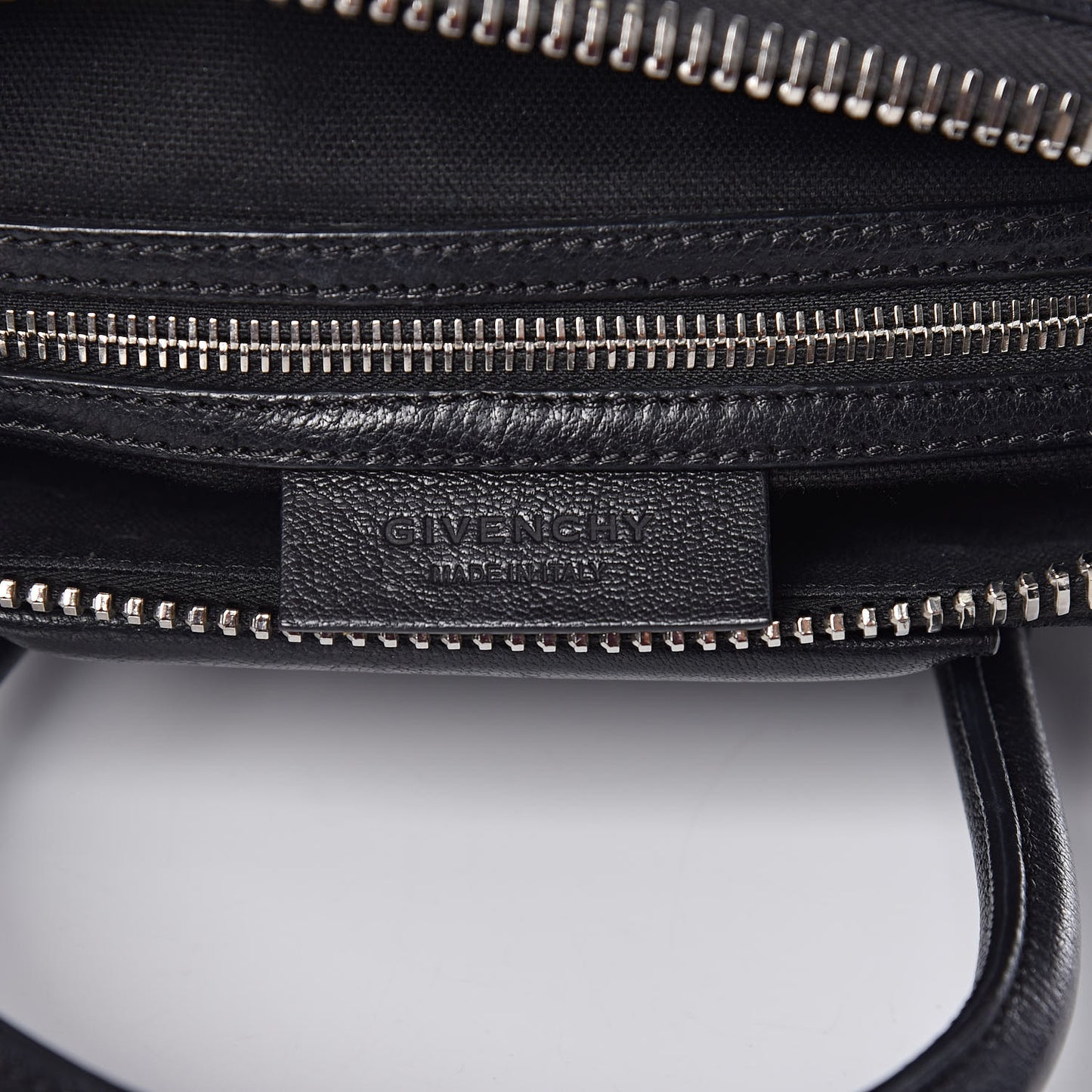 Sugar Goatskin Small Antigona Black