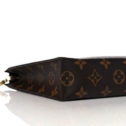 Louis Vuitton Monogram Toiletry Pouch 26 8 of 11