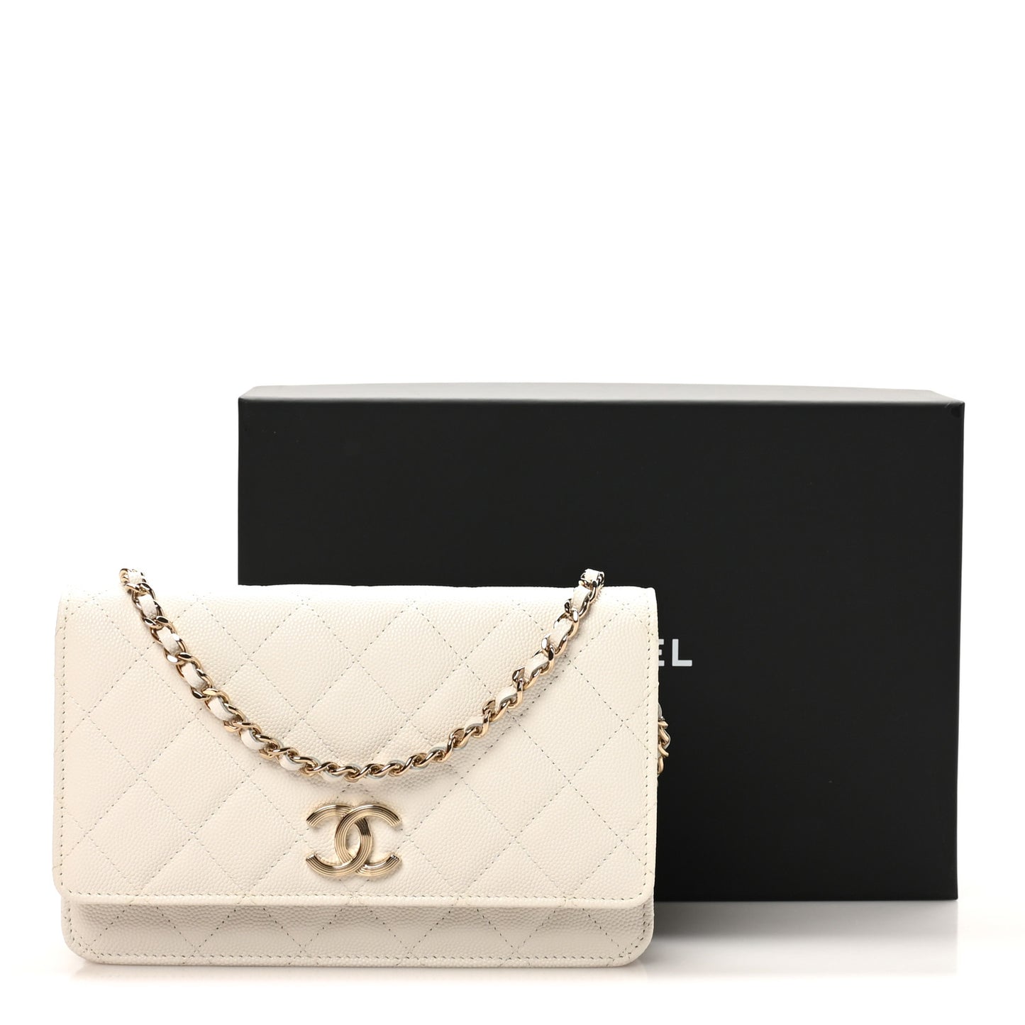 Caviar Quilted Striated CC Wallet on Chain WOC White