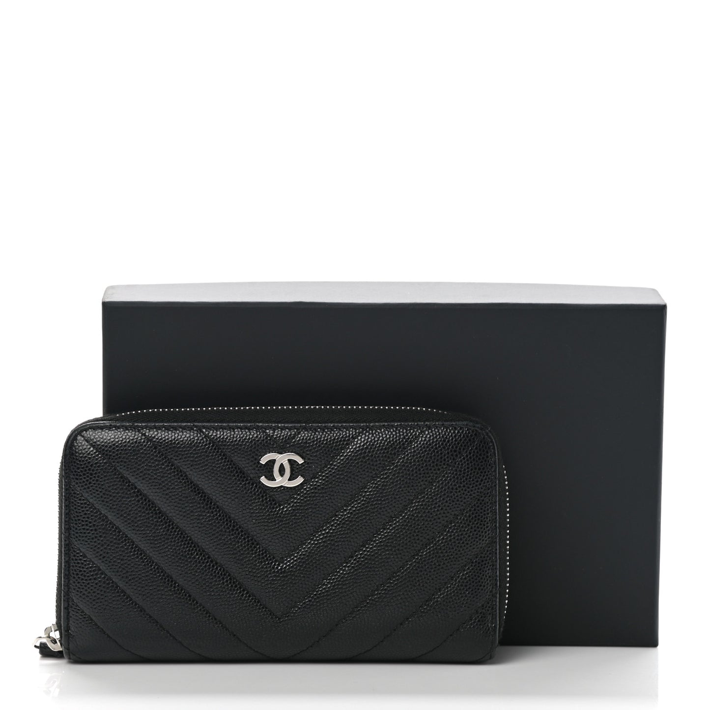 Caviar Chevron Quilted Small Zip Around Wallet Black