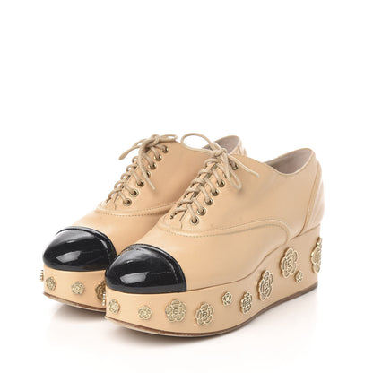 Chanel Crumpled Calfskin Lace Up Platform Oxford 38 Beige Black 3 of 8