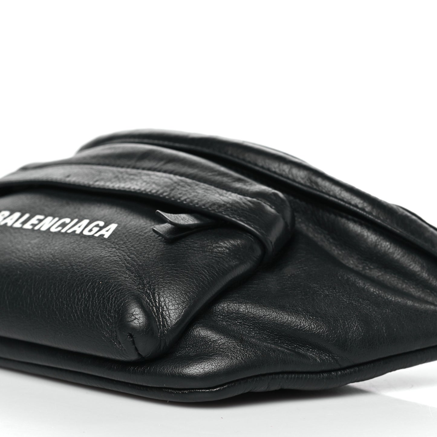 Smooth Calfskin Logo Large Everyday Beltpack Black White
