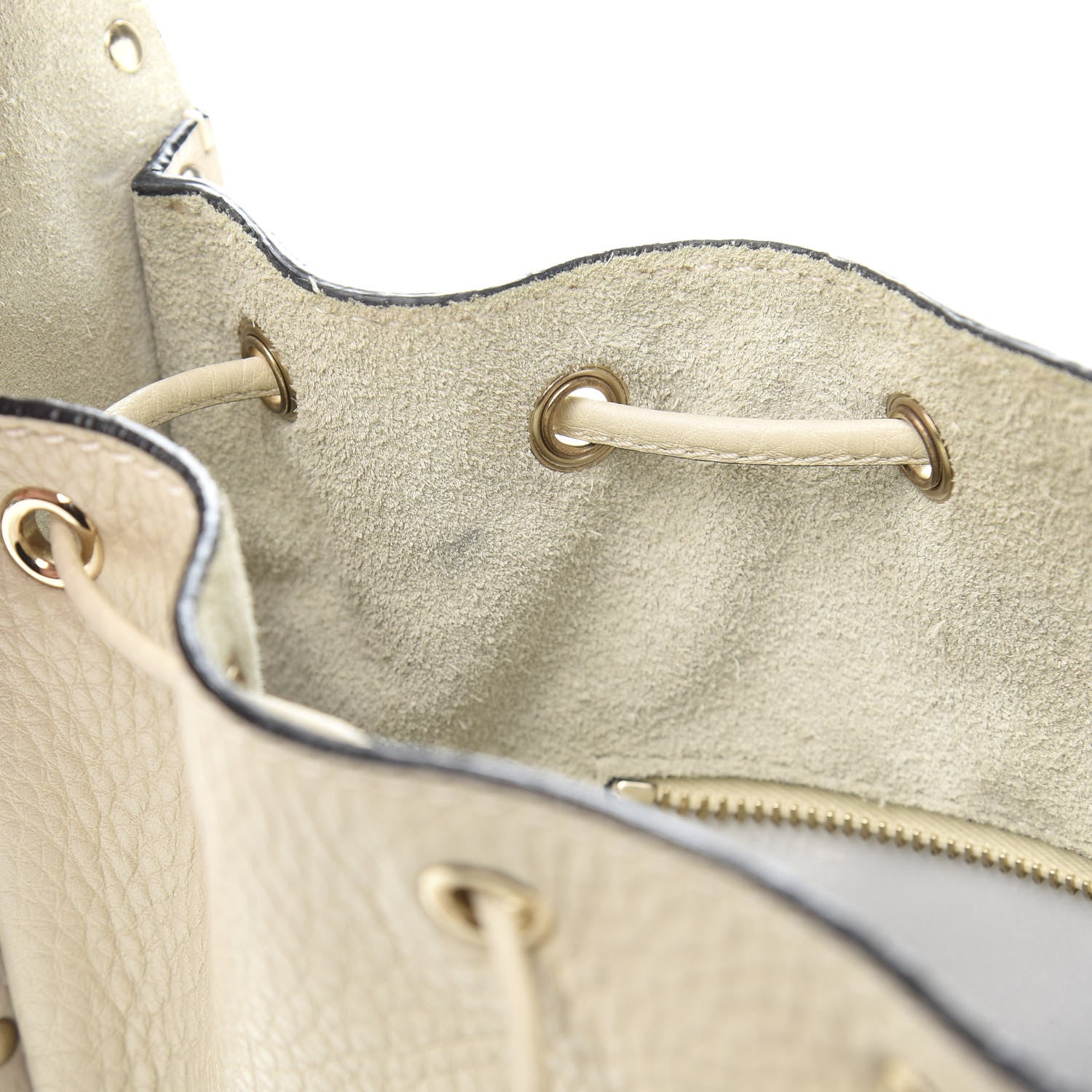 Valentino Garavani Grained Calfskin Rockstud Bucket Bag Light Ivory 8 of 12