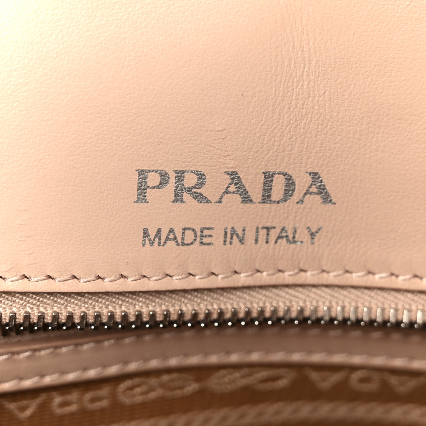 Soft Calfskin Impunture Diagramme Medium Chain Flap Shoulder Bag Cipria