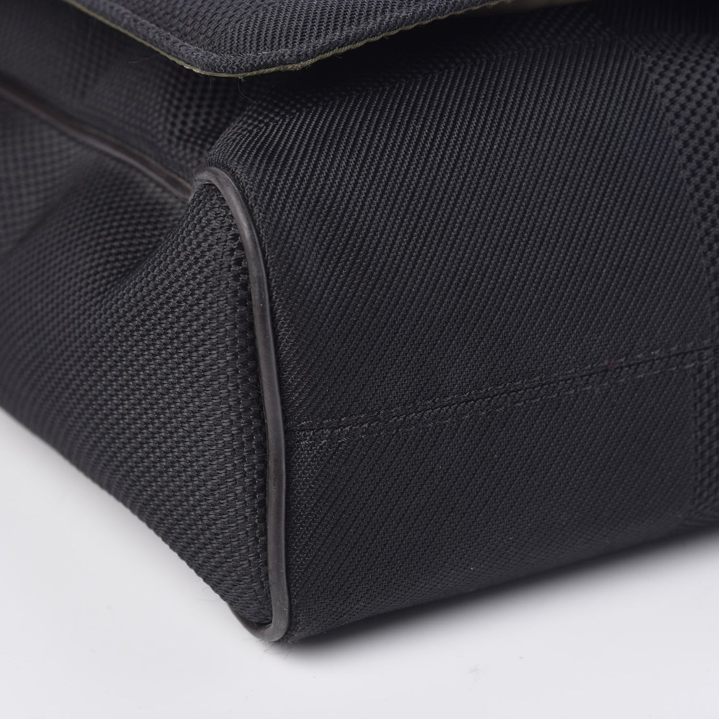 Damier Geant Messenger Bag Black