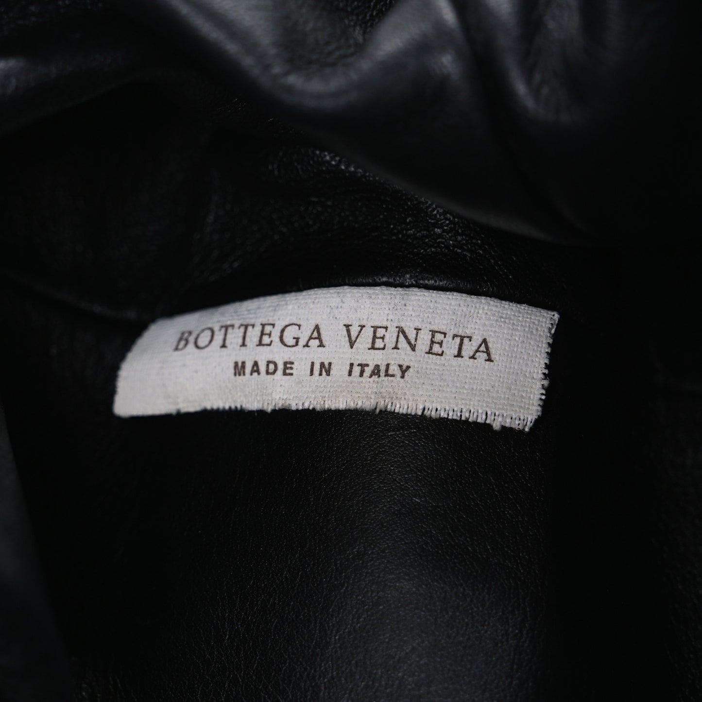 Butter Calfskin The Mini Pouch Black