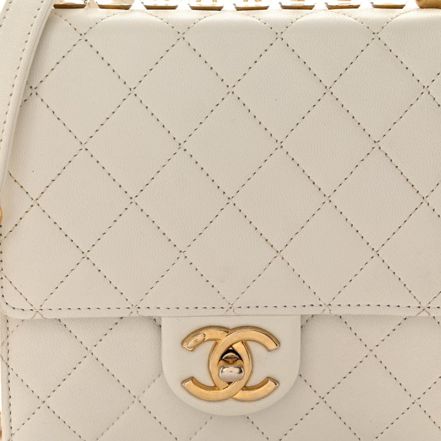 Lambskin Quilted Chic Pearls Flap White