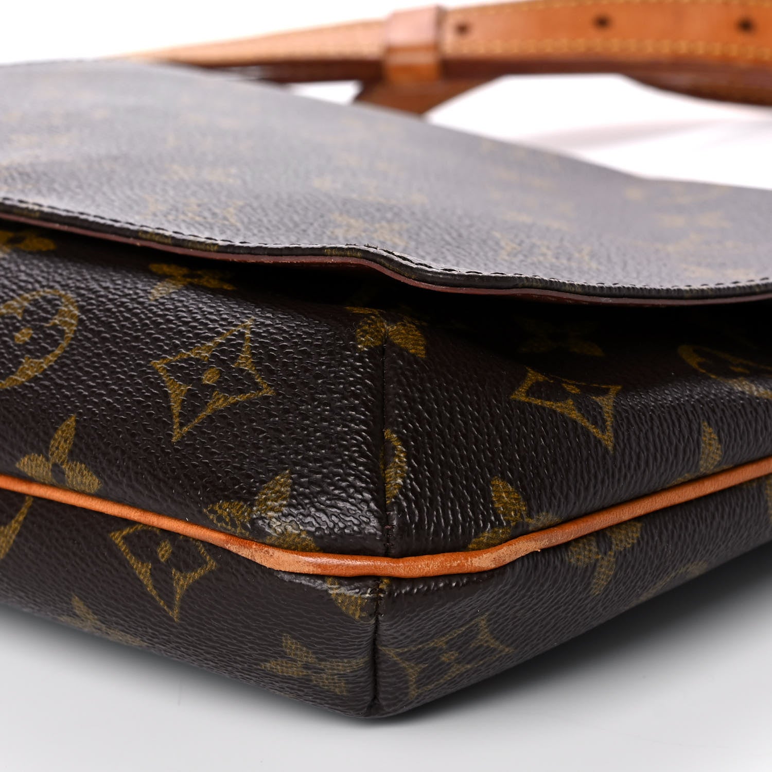 Louis Vuitton Monogram Musette Tango 9 of 12