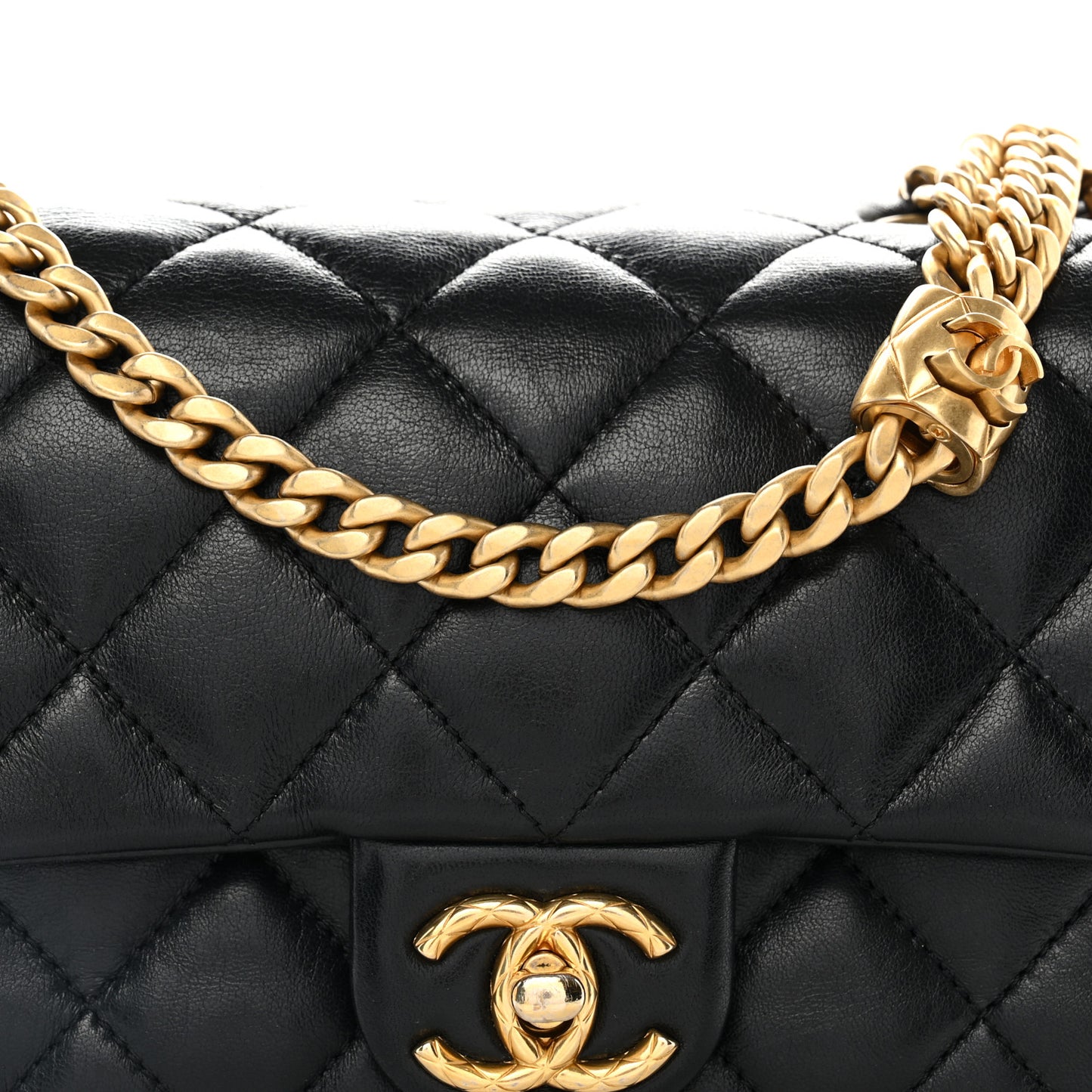 Lambskin Quilted Small Pillow Crush Flap Black