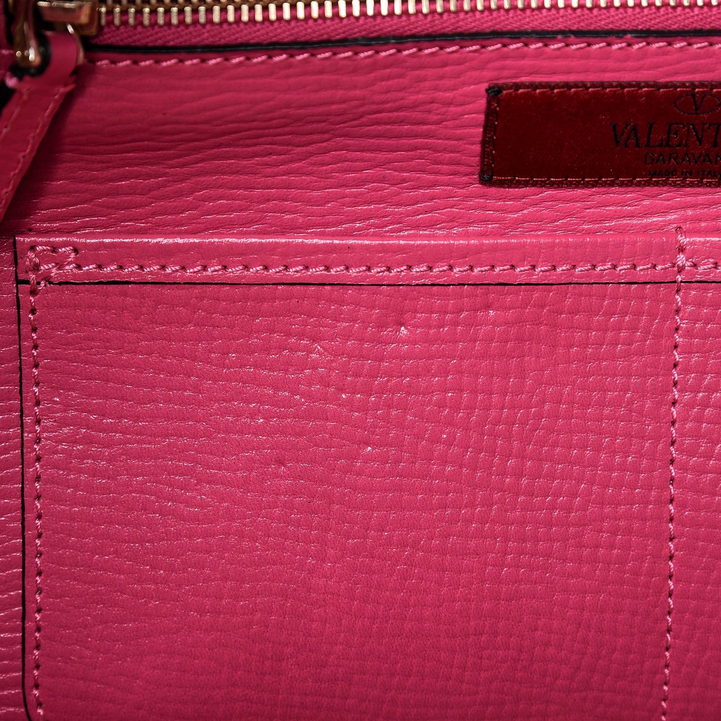 Textured Calfskin Medium Rockstud Tote Pop Fuxia