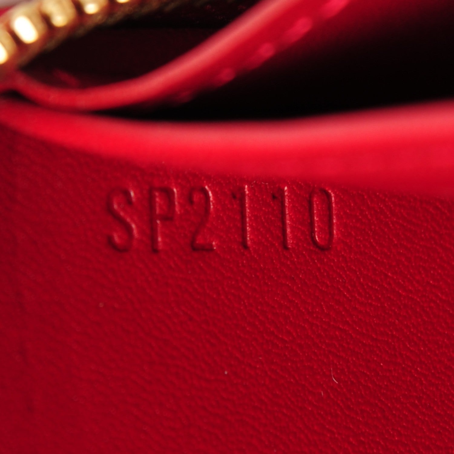 Louis Vuitton Vernis Zippy Wallet Pomme D'Amour 7 of 8