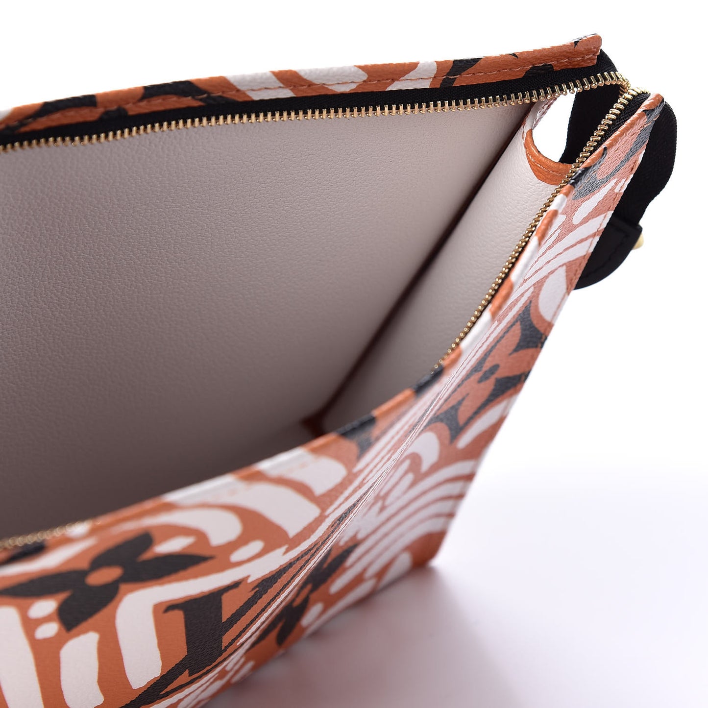 Monogram Giant Crafty Pochette Toiletry 26 Creme Caramel