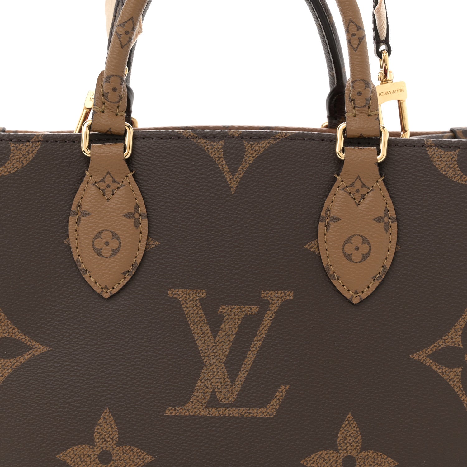 Louis Vuitton Reverse Monogram Giant Onthego PM 7 of 10