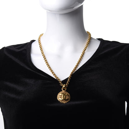Chanel CC Chain Pendant Necklace Gold 2 of 4