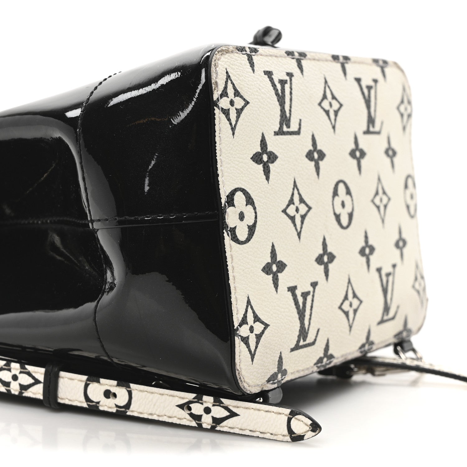 Louis Vuitton Patent Monogram Hot Springs Backpack Black White 8 of 9