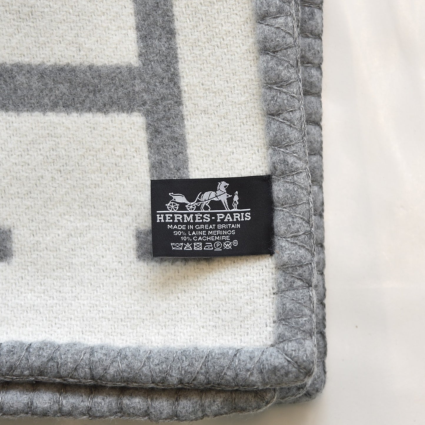 Wool Cashmere Avalon III Blanket Ecru Gris Clair