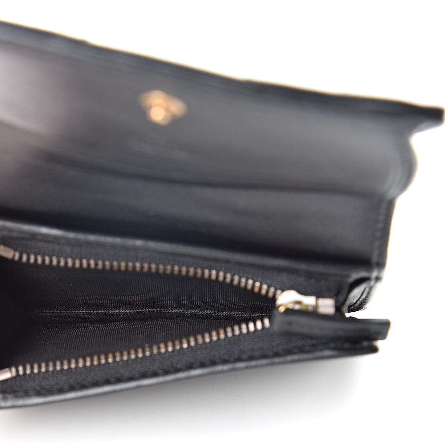 Calfskin Matelasse GG Marmont Card Case Wallet Black White