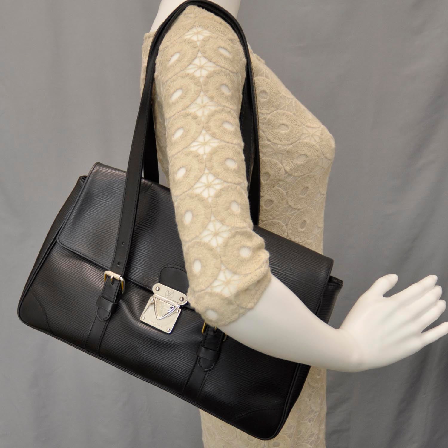 Louis Vuitton Epi Segur MM Black 2 of 8