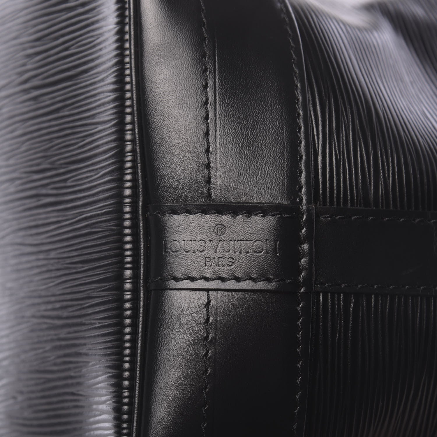 Louis Vuitton Epi Noe Black 6 of 9