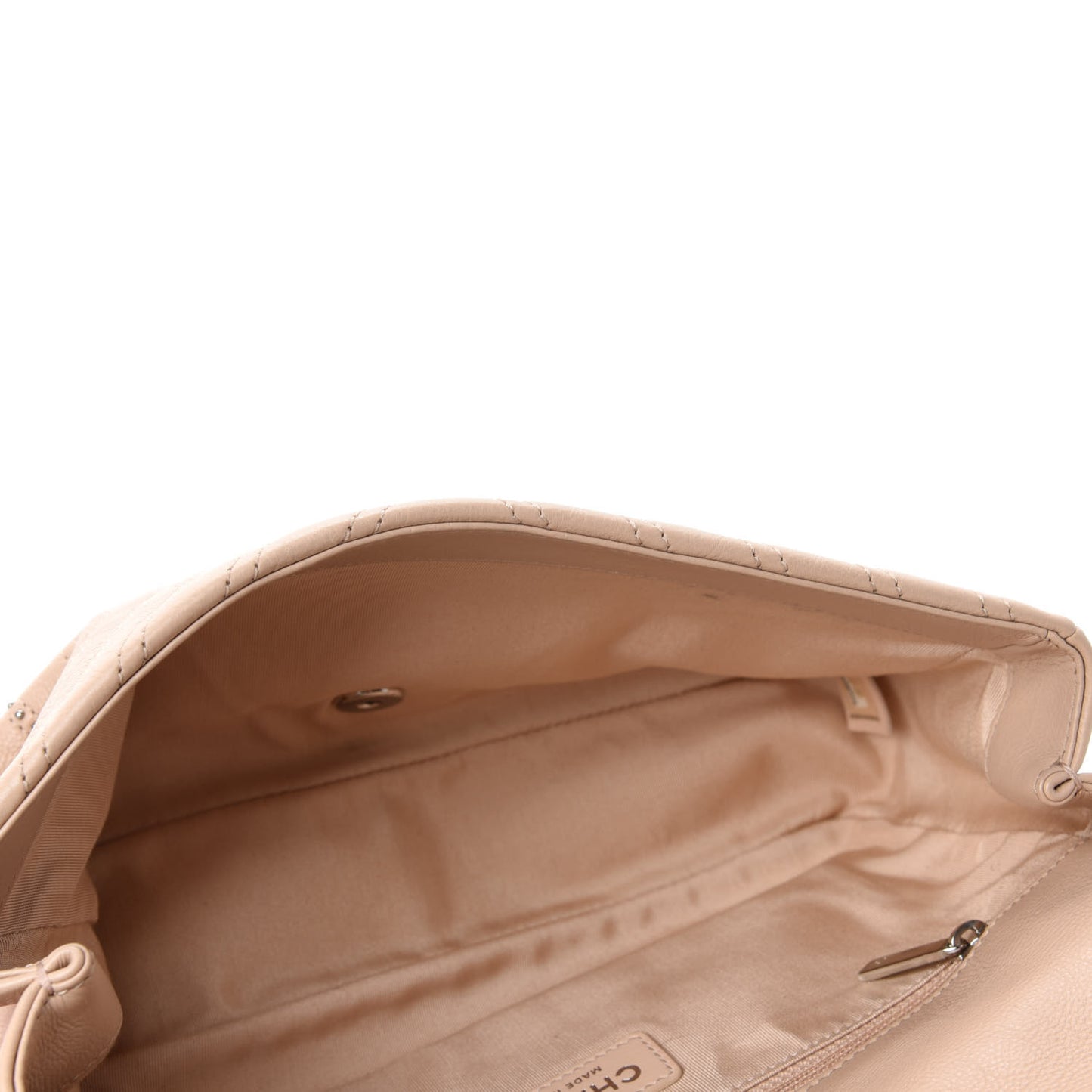 Calfskin Studded Chevron Quilted Medium Wars Flap Beige