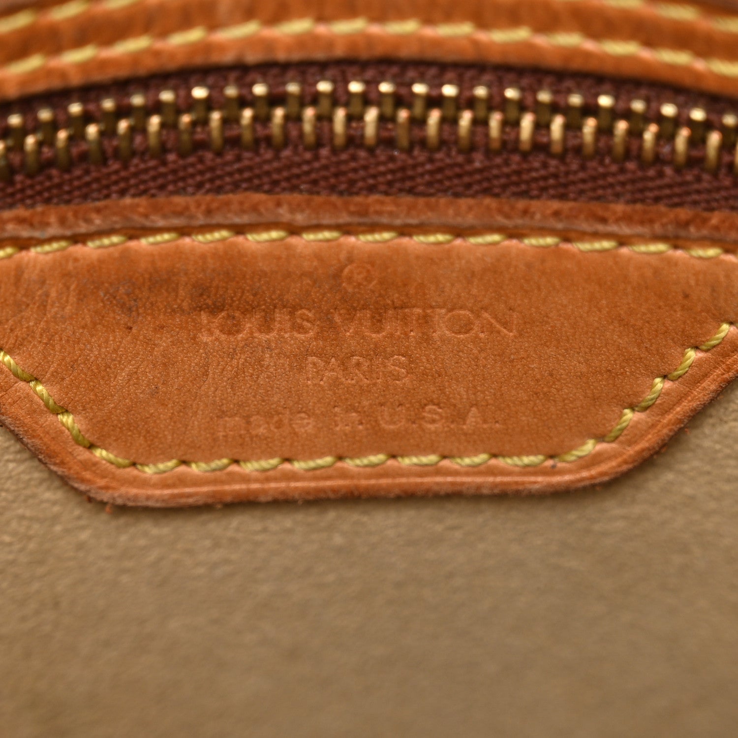 Louis Vuitton Monogram Looping MM 6 of 17