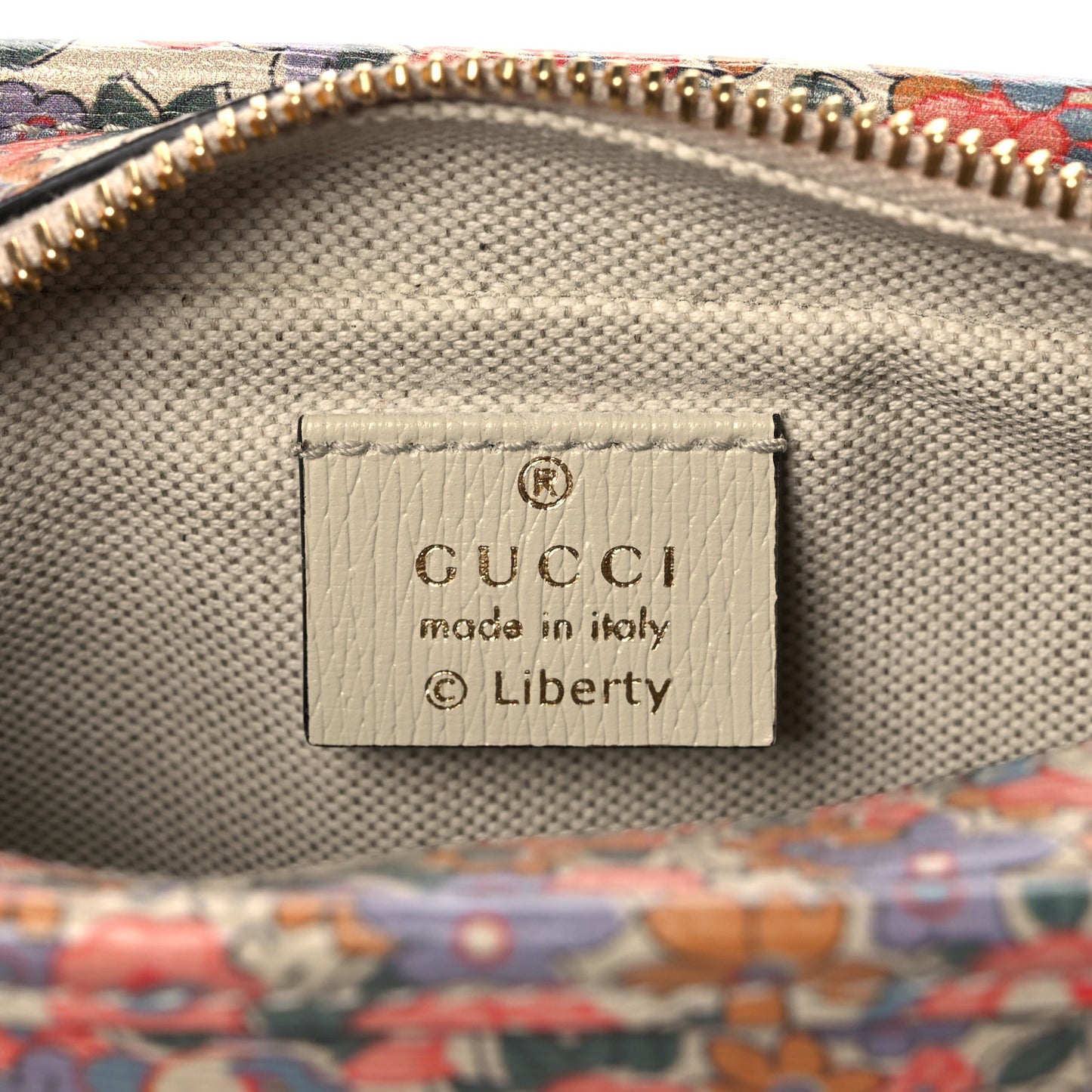 X LIBERTY OF LONDON Calfskin Infinity Abbey Zip Around Beauty Case Perfect Pink Ivory