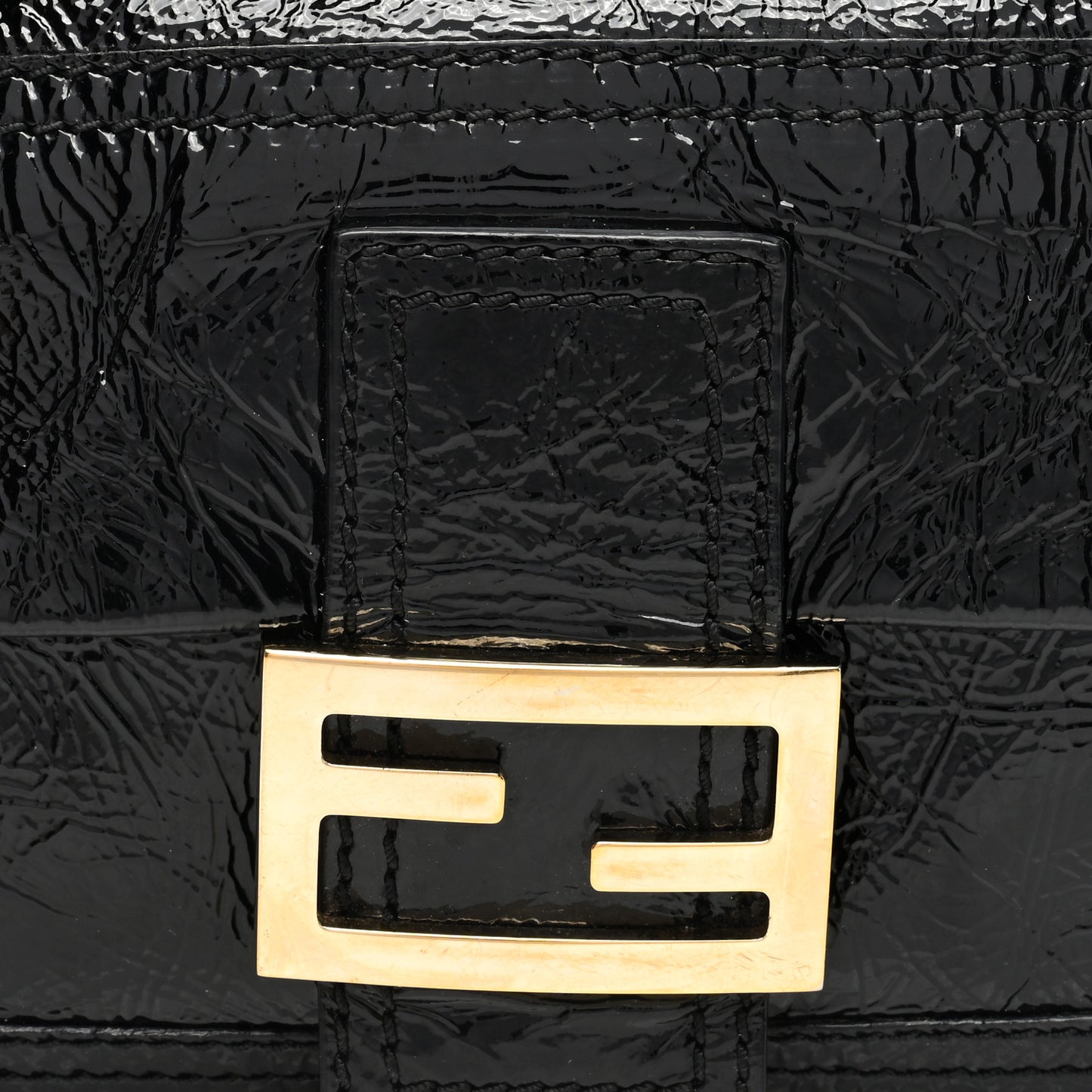 Vitello Naplak Medium Convertible Baguette Black