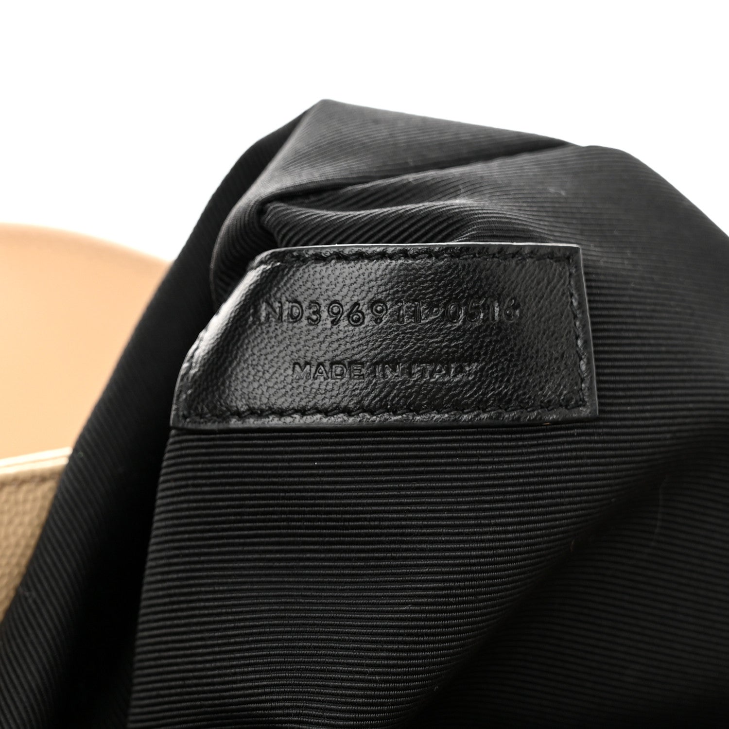 Saint Laurent Grain De Poudre Matelasse Chevron Monogram Shopping Bag Nude Powder 8 of 15