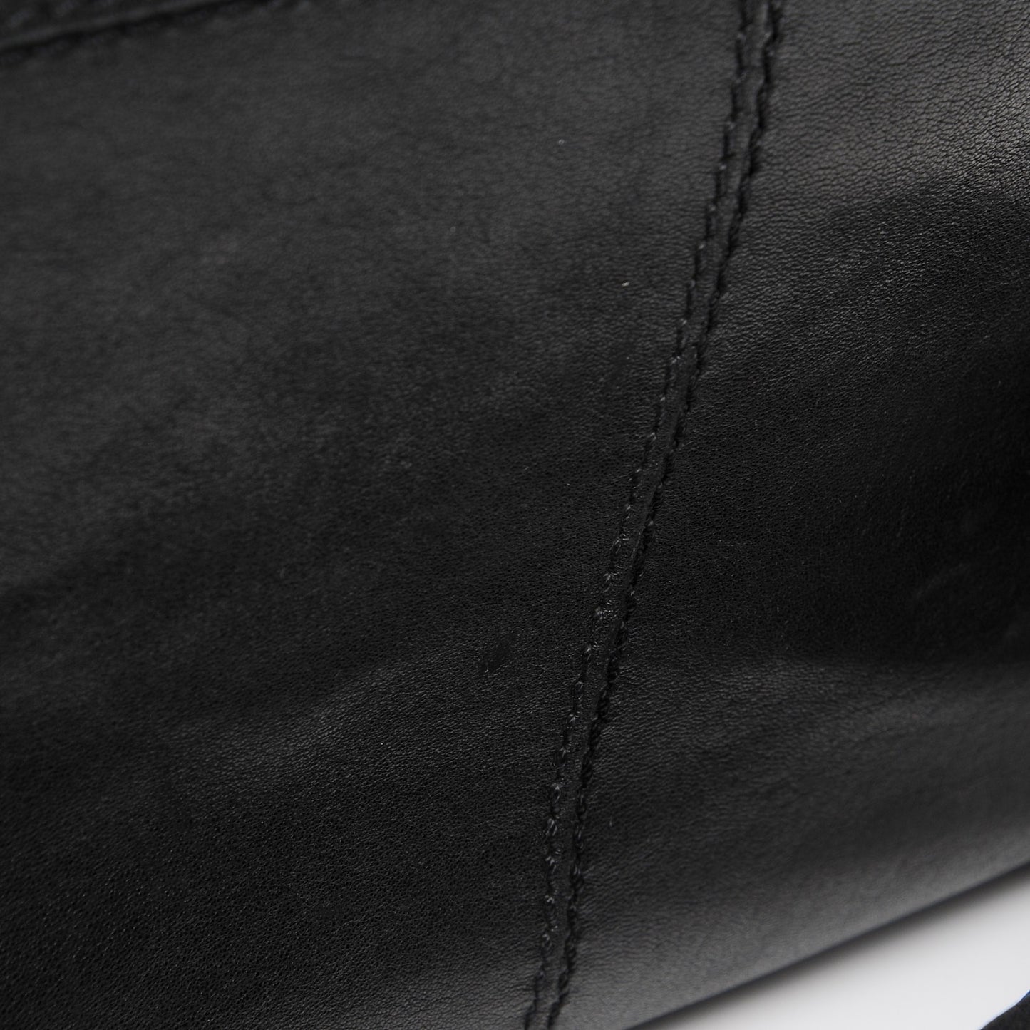Lambskin Medium Nightingale Black
