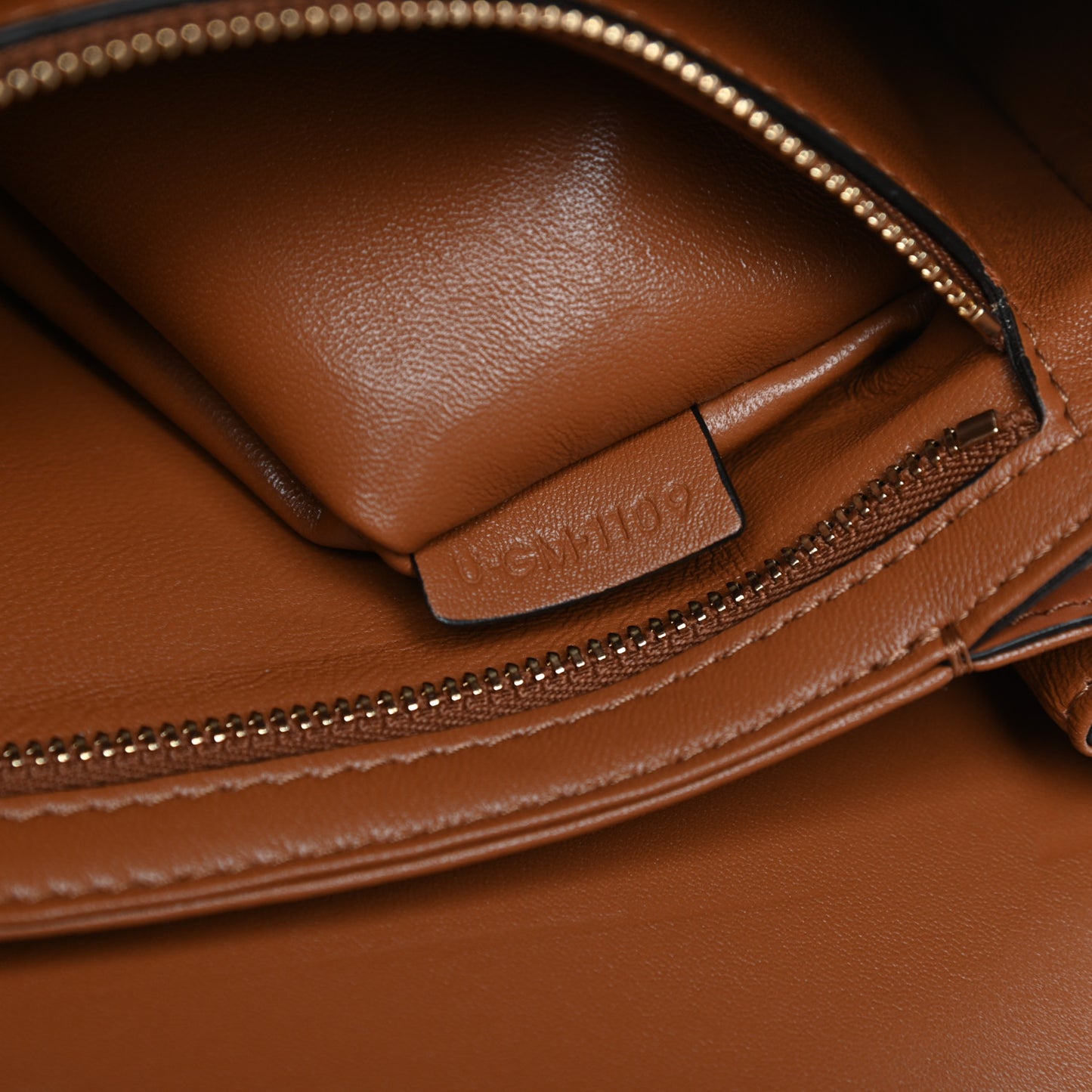 Textile Natural Calfskin Large Triomphe Tan White